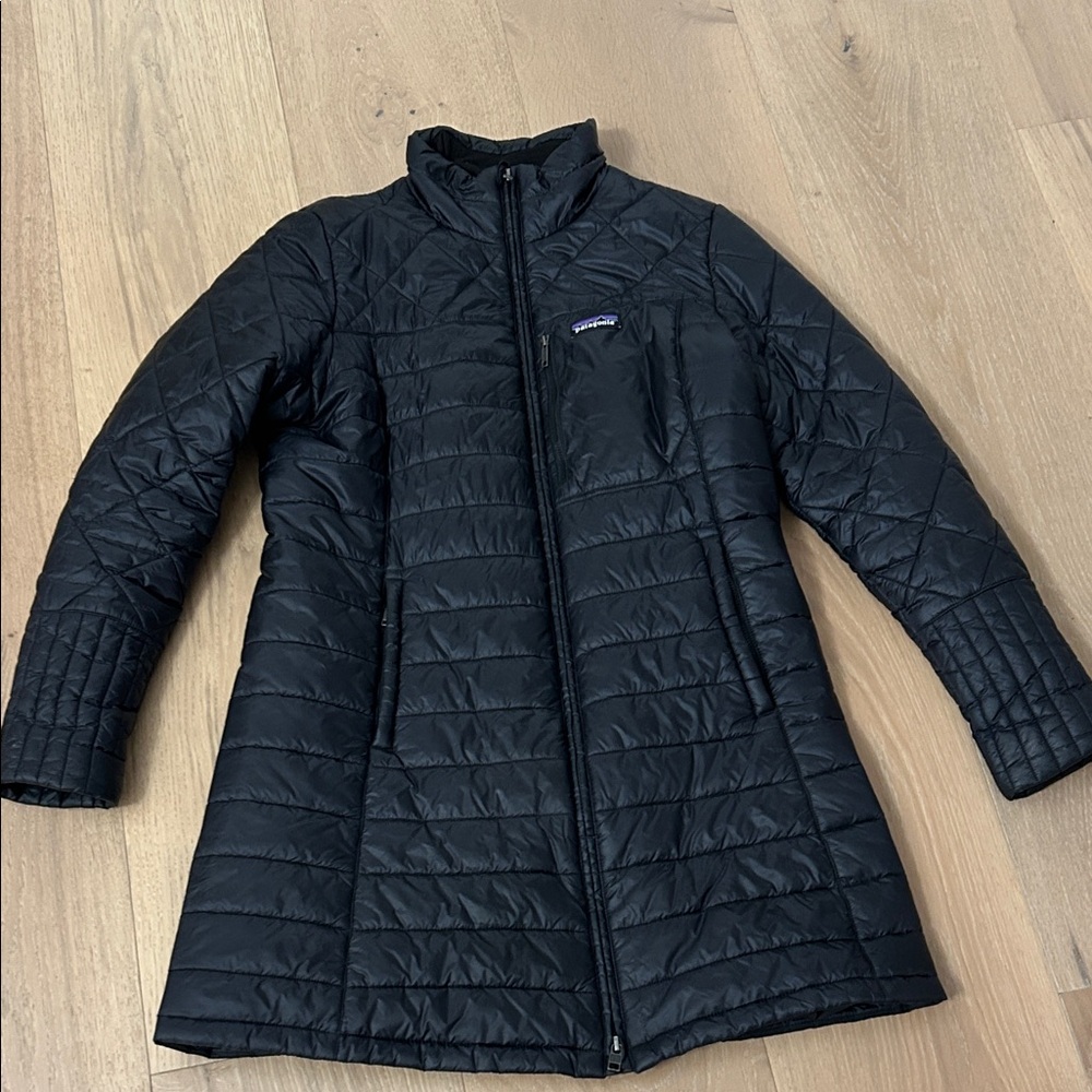 Patagonia Black Women's Puffer Coat